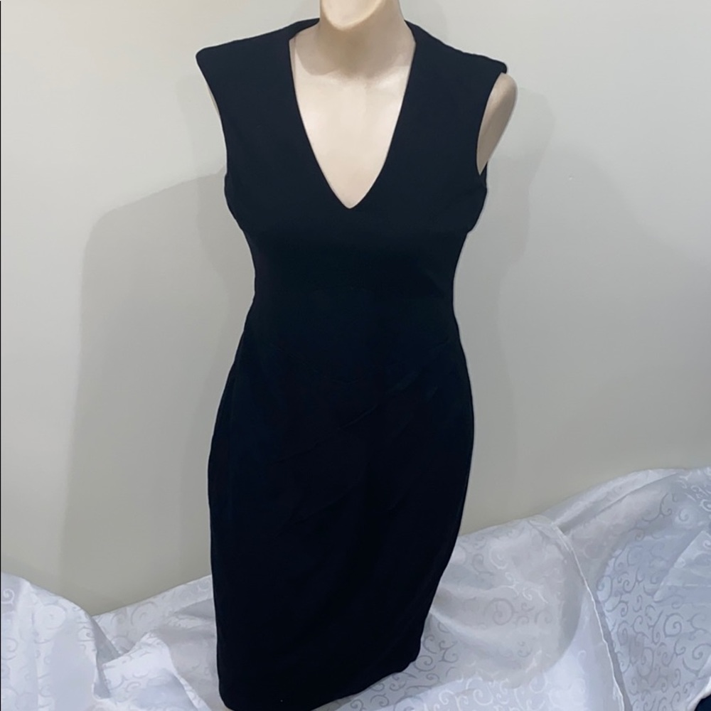 Cache little black dress size 2, v-neck